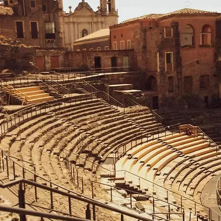 Mini House Historic Center *