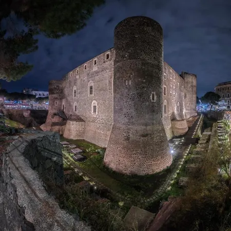 Mini House Historic Center Nyaraló *